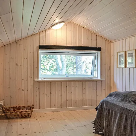 Three-bedroom In Grasted