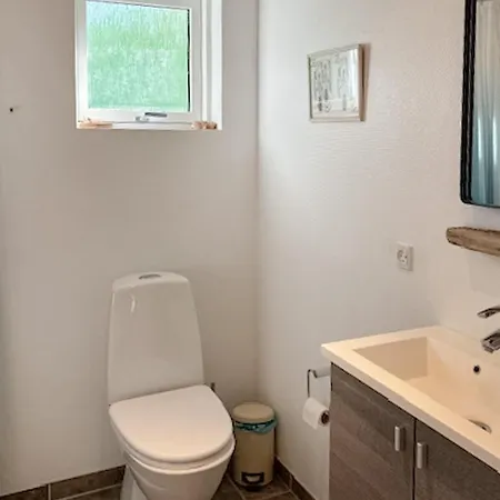 Three-bedroom In Grasted 度假居