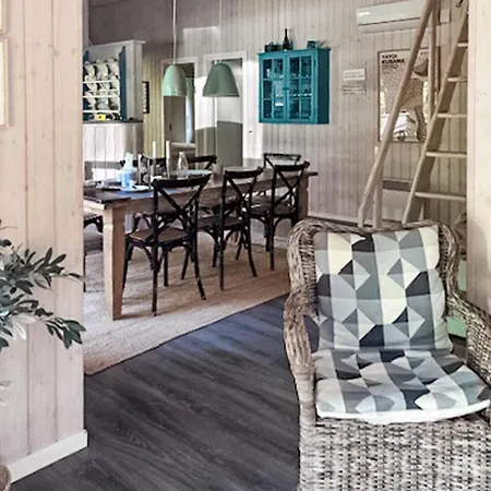 Three-bedroom In Grasted Vakantiehuis *
