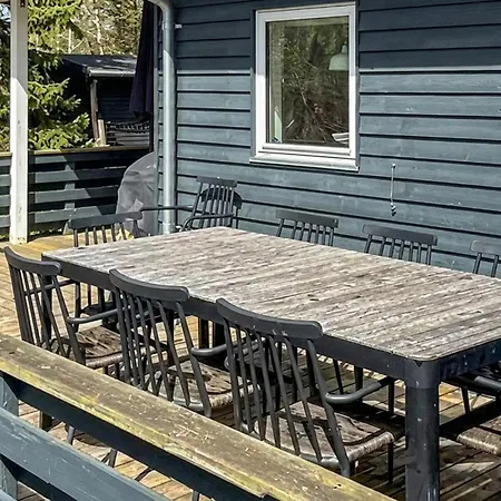 Three-bedroom In Grasted *