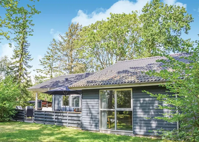 Three-bedroom In Grasted Græsted